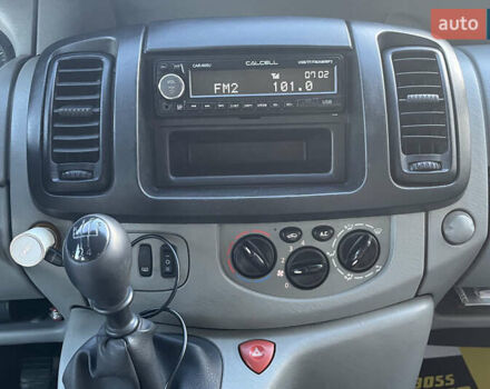 Серый Ниссан Примастар, объемом двигателя 1.87 л и пробегом 300 тыс. км за 7999 $, фото 18 на Automoto.ua