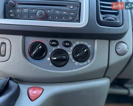 Сірий Ніссан Прімастар, об'ємом двигуна 2 л та пробігом 342 тис. км за 15300 $, фото 27 на Automoto.ua