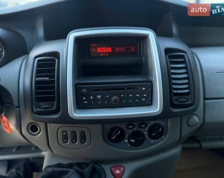 Сірий Ніссан Прімастар, об'ємом двигуна 2 л та пробігом 342 тис. км за 15300 $, фото 25 на Automoto.ua