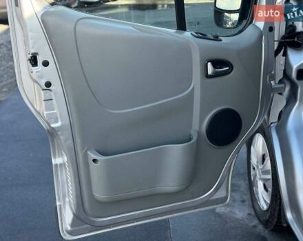 Сірий Ніссан Прімастар, об'ємом двигуна 2 л та пробігом 342 тис. км за 15300 $, фото 18 на Automoto.ua