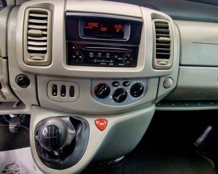 Сірий Ніссан Прімастар, об'ємом двигуна 2.5 л та пробігом 319 тис. км за 4300 $, фото 11 на Automoto.ua
