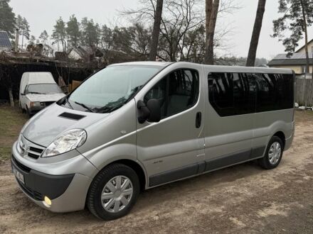 Сірий Ніссан Прімастар, об'ємом двигуна 2 л та пробігом 240 тис. км за 5000 $, фото 1 на Automoto.ua