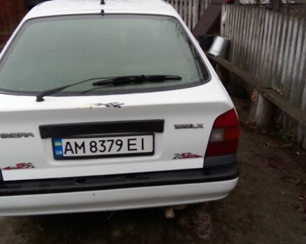 Белый Ниссан Примера, объемом двигателя 1.5 л и пробегом 200 тыс. км за 750 $, фото 5 на Automoto.ua