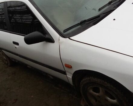 Белый Ниссан Примера, объемом двигателя 1.5 л и пробегом 200 тыс. км за 750 $, фото 2 на Automoto.ua