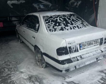 Белый Ниссан Примера, объемом двигателя 1.9 л и пробегом 253 тыс. км за 1700 $, фото 4 на Automoto.ua