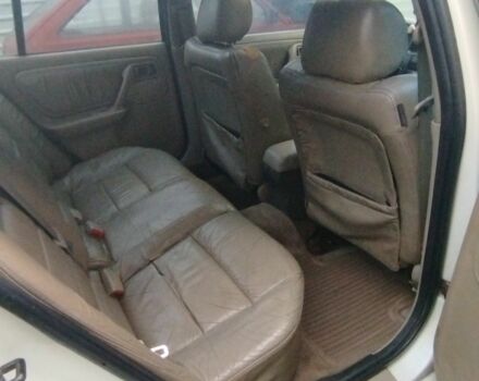 Белый Ниссан Примера, объемом двигателя 2 л и пробегом 250 тыс. км за 592 $, фото 2 на Automoto.ua