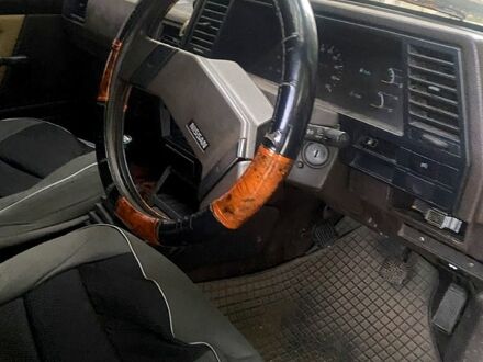 Белый Ниссан Примера, объемом двигателя 1.5 л и пробегом 200 тыс. км за 870 $, фото 1 на Automoto.ua