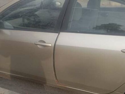 Бежевый Ниссан Примера, объемом двигателя 1.77 л и пробегом 280 тыс. км за 1500 $, фото 1 на Automoto.ua