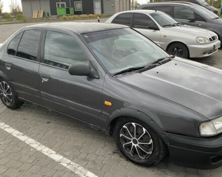 Чорний Ніссан Прімера, об'ємом двигуна 2 л та пробігом 430 тис. км за 1600 $, фото 2 на Automoto.ua