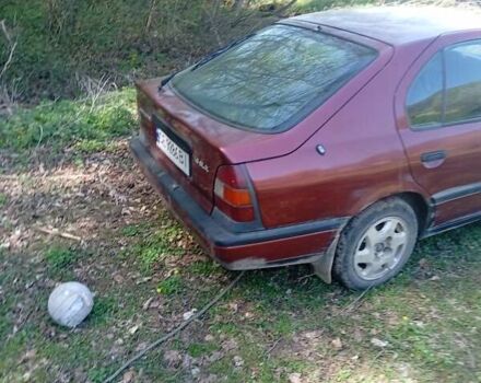 Красный Ниссан Примера, объемом двигателя 1.6 л и пробегом 300 тыс. км за 1500 $, фото 2 на Automoto.ua