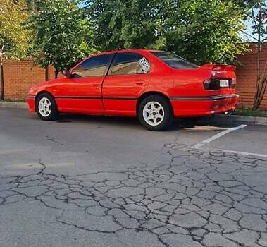 Красный Ниссан Примера, объемом двигателя 2 л и пробегом 250 тыс. км за 3000 $, фото 3 на Automoto.ua