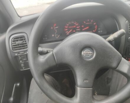 Червоний Ніссан Прімера, об'ємом двигуна 1.6 л та пробігом 400 тис. км за 1300 $, фото 4 на Automoto.ua