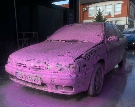 Червоний Ніссан Прімера, об'ємом двигуна 1.6 л та пробігом 317 тис. км за 1600 $, фото 4 на Automoto.ua