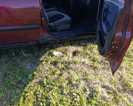 Червоний Ніссан Прімера, об'ємом двигуна 2 л та пробігом 486 тис. км за 1600 $, фото 12 на Automoto.ua