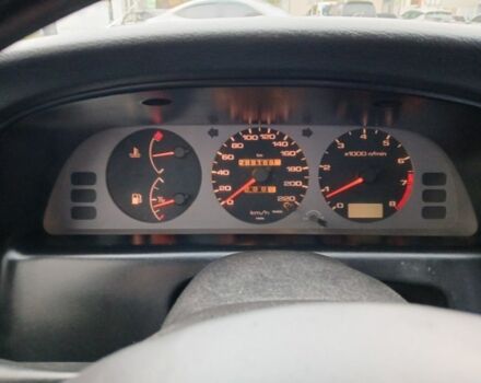 Червоний Ніссан Прімера, об'ємом двигуна 1.6 л та пробігом 250 тис. км за 2100 $, фото 10 на Automoto.ua