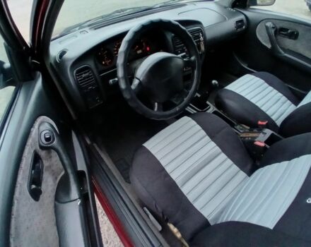 Красный Ниссан Примера, объемом двигателя 1.6 л и пробегом 250 тыс. км за 2800 $, фото 8 на Automoto.ua