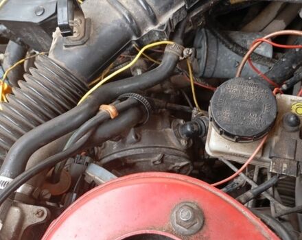 Красный Ниссан Примера, объемом двигателя 1.6 л и пробегом 250 тыс. км за 1200 $, фото 6 на Automoto.ua