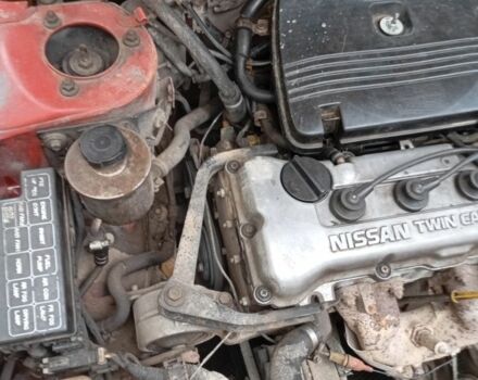 Красный Ниссан Примера, объемом двигателя 1.6 л и пробегом 250 тыс. км за 1200 $, фото 5 на Automoto.ua