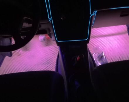 Красный Ниссан Примера, объемом двигателя 1.6 л и пробегом 250 тыс. км за 1200 $, фото 9 на Automoto.ua