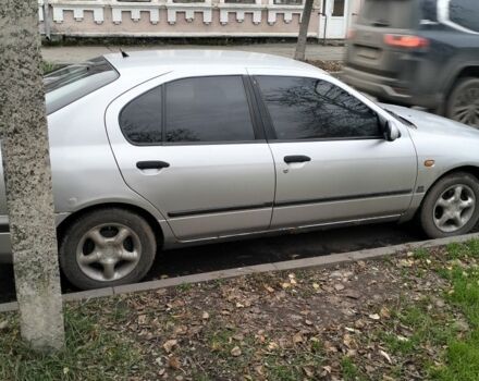 Сірий Ніссан Прімера, об'ємом двигуна 2 л та пробігом 350 тис. км за 2000 $, фото 1 на Automoto.ua