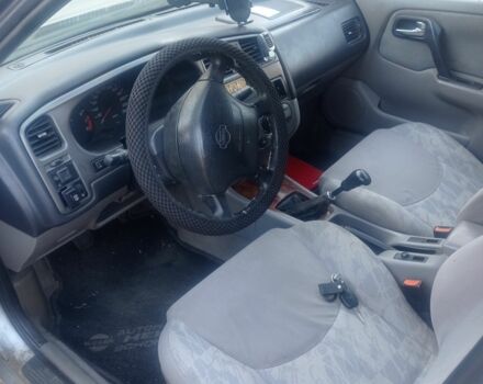 Серый Ниссан Примера, объемом двигателя 1.8 л и пробегом 370 тыс. км за 1900 $, фото 6 на Automoto.ua