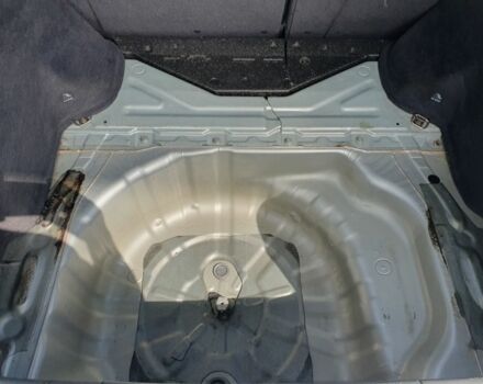 Серый Ниссан Примера, объемом двигателя 1.9 л и пробегом 339 тыс. км за 2900 $, фото 14 на Automoto.ua