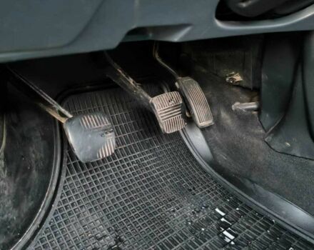 Серый Ниссан Примера, объемом двигателя 1.9 л и пробегом 10 тыс. км за 4400 $, фото 11 на Automoto.ua