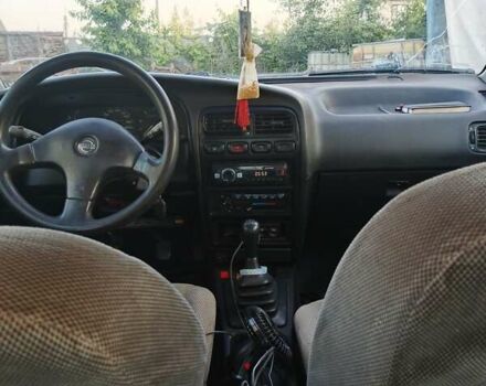 Серый Ниссан Примера, объемом двигателя 1.6 л и пробегом 360 тыс. км за 1550 $, фото 7 на Automoto.ua