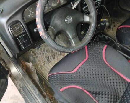 Серый Ниссан Примера, объемом двигателя 1.6 л и пробегом 2 тыс. км за 1350 $, фото 3 на Automoto.ua