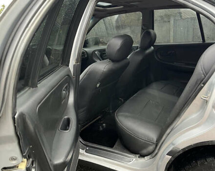 Серый Ниссан Примера, объемом двигателя 1.6 л и пробегом 340 тыс. км за 1800 $, фото 9 на Automoto.ua