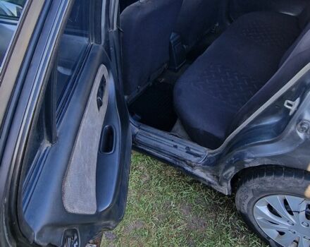 Серый Ниссан Примера, объемом двигателя 1.6 л и пробегом 300 тыс. км за 1500 $, фото 5 на Automoto.ua