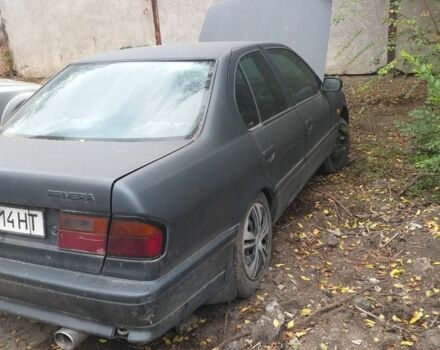 Сірий Ніссан Прімера, об'ємом двигуна 2 л та пробігом 300 тис. км за 1000 $, фото 1 на Automoto.ua