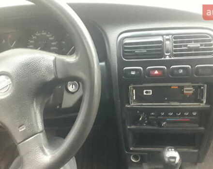 Сірий Ніссан Прімера, об'ємом двигуна 1.6 л та пробігом 340 тис. км за 2100 $, фото 6 на Automoto.ua