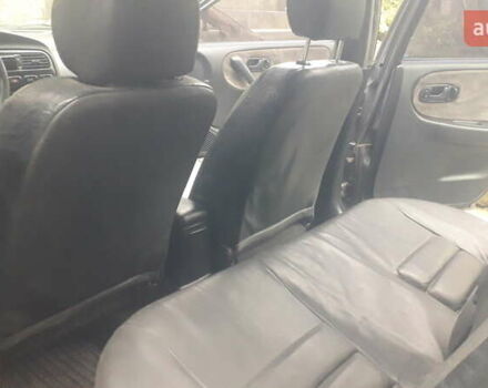 Сірий Ніссан Прімера, об'ємом двигуна 1.6 л та пробігом 340 тис. км за 2100 $, фото 10 на Automoto.ua