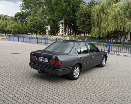 Серый Ниссан Примера, объемом двигателя 1.6 л и пробегом 258 тыс. км за 1800 $, фото 6 на Automoto.ua