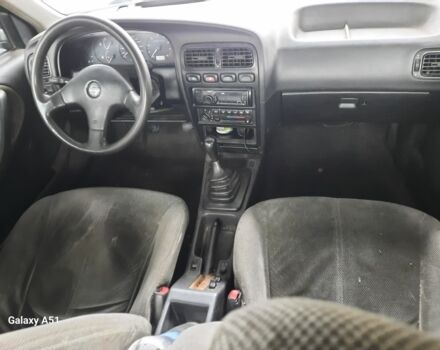 Серый Ниссан Примера, объемом двигателя 1.6 л и пробегом 280 тыс. км за 1000 $, фото 12 на Automoto.ua