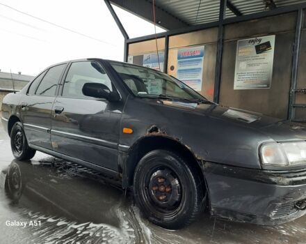 Серый Ниссан Примера, объемом двигателя 1.6 л и пробегом 280 тыс. км за 1000 $, фото 3 на Automoto.ua