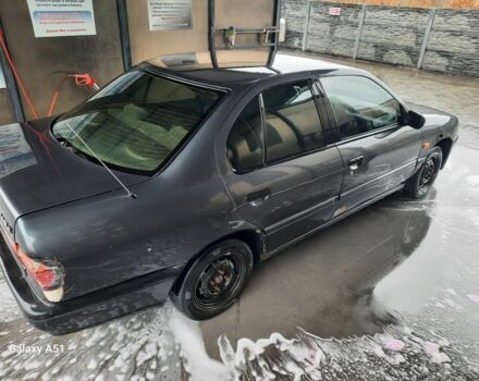 Серый Ниссан Примера, объемом двигателя 1.6 л и пробегом 280 тыс. км за 1000 $, фото 6 на Automoto.ua