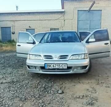 Серый Ниссан Примера, объемом двигателя 2 л и пробегом 350 тыс. км за 2300 $, фото 4 на Automoto.ua