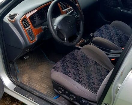 Серый Ниссан Примера, объемом двигателя 2 л и пробегом 350 тыс. км за 2500 $, фото 2 на Automoto.ua