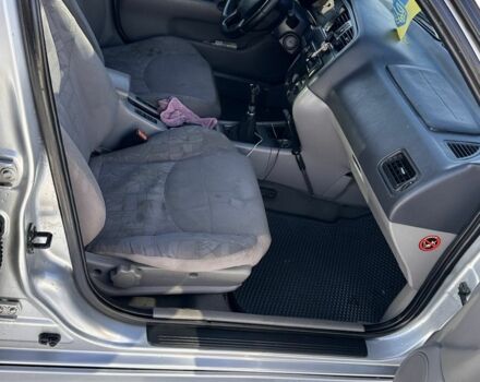 Серый Ниссан Примера, объемом двигателя 1.8 л и пробегом 450 тыс. км за 2100 $, фото 7 на Automoto.ua