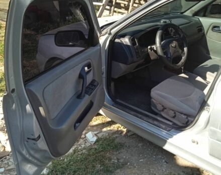 Сірий Ніссан Прімера, об'ємом двигуна 2 л та пробігом 199 тис. км за 3000 $, фото 13 на Automoto.ua