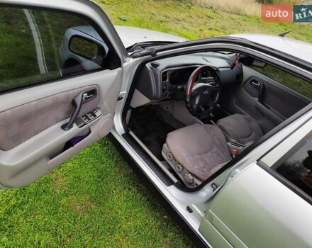 Серый Ниссан Примера, объемом двигателя 1.77 л и пробегом 330 тыс. км за 2800 $, фото 10 на Automoto.ua