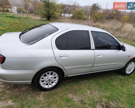 Серый Ниссан Примера, объемом двигателя 1.77 л и пробегом 330 тыс. км за 2800 $, фото 2 на Automoto.ua