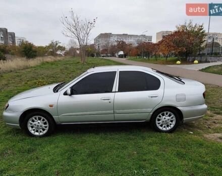 Серый Ниссан Примера, объемом двигателя 1.77 л и пробегом 330 тыс. км за 2800 $, фото 5 на Automoto.ua