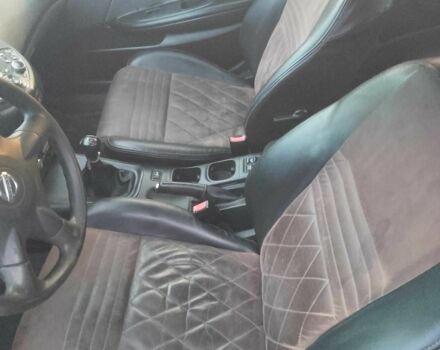 Серый Ниссан Примера, объемом двигателя 1.8 л и пробегом 255 тыс. км за 4000 $, фото 3 на Automoto.ua