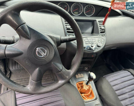 Серый Ниссан Примера, объемом двигателя 1.8 л и пробегом 300 тыс. км за 3000 $, фото 10 на Automoto.ua