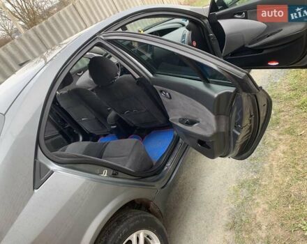 Серый Ниссан Примера, объемом двигателя 1.8 л и пробегом 241 тыс. км за 4700 $, фото 4 на Automoto.ua