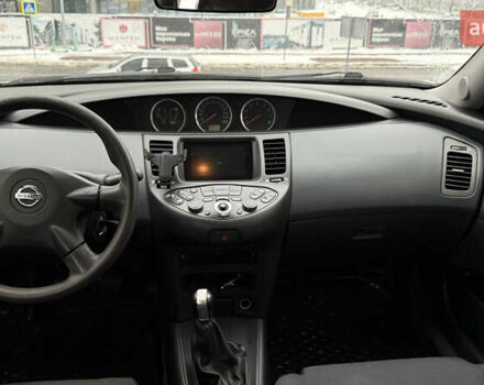 Серый Ниссан Примера, объемом двигателя 1.8 л и пробегом 190 тыс. км за 3500 $, фото 13 на Automoto.ua