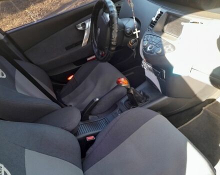 Серый Ниссан Примера, объемом двигателя 1.6 л и пробегом 246 тыс. км за 4100 $, фото 6 на Automoto.ua